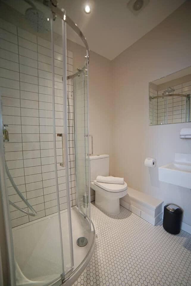 The Alma Taverns Boutique Suites - Room 3 - Hopewell Бристол Екстериор снимка