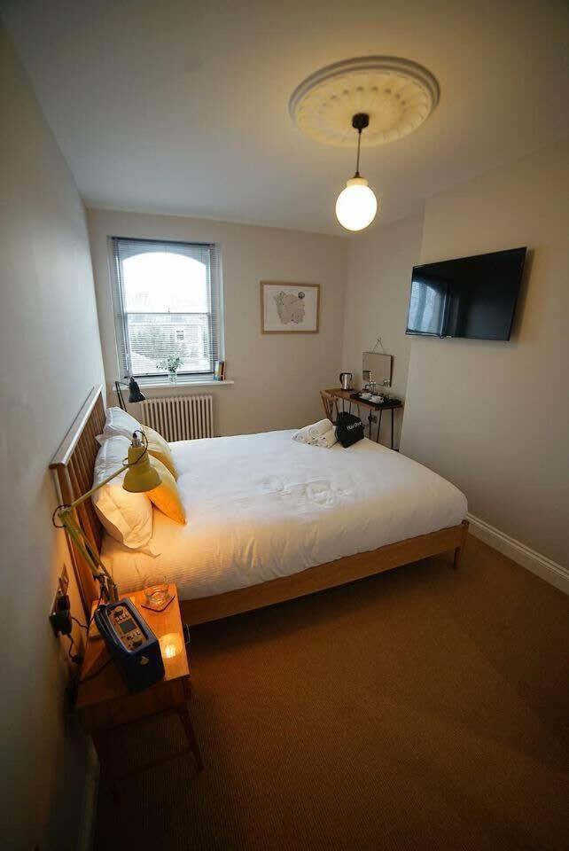 The Alma Taverns Boutique Suites - Room 3 - Hopewell Бристол Екстериор снимка